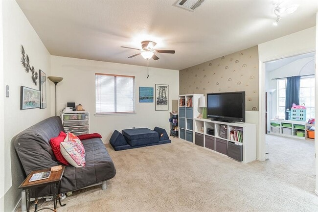 Building Photo - 2912 Feathercrest Dr