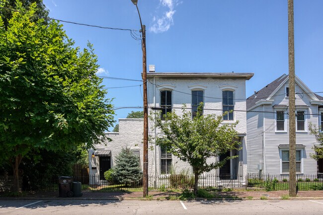 Primary Photo - 1621 Story Ave