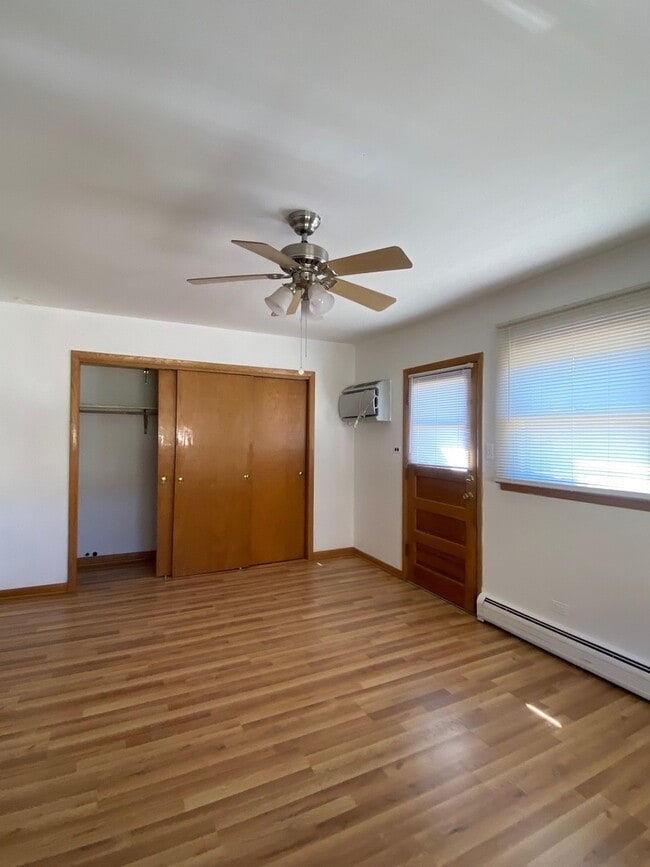 Building Photo - 5230 N Delphia Ave