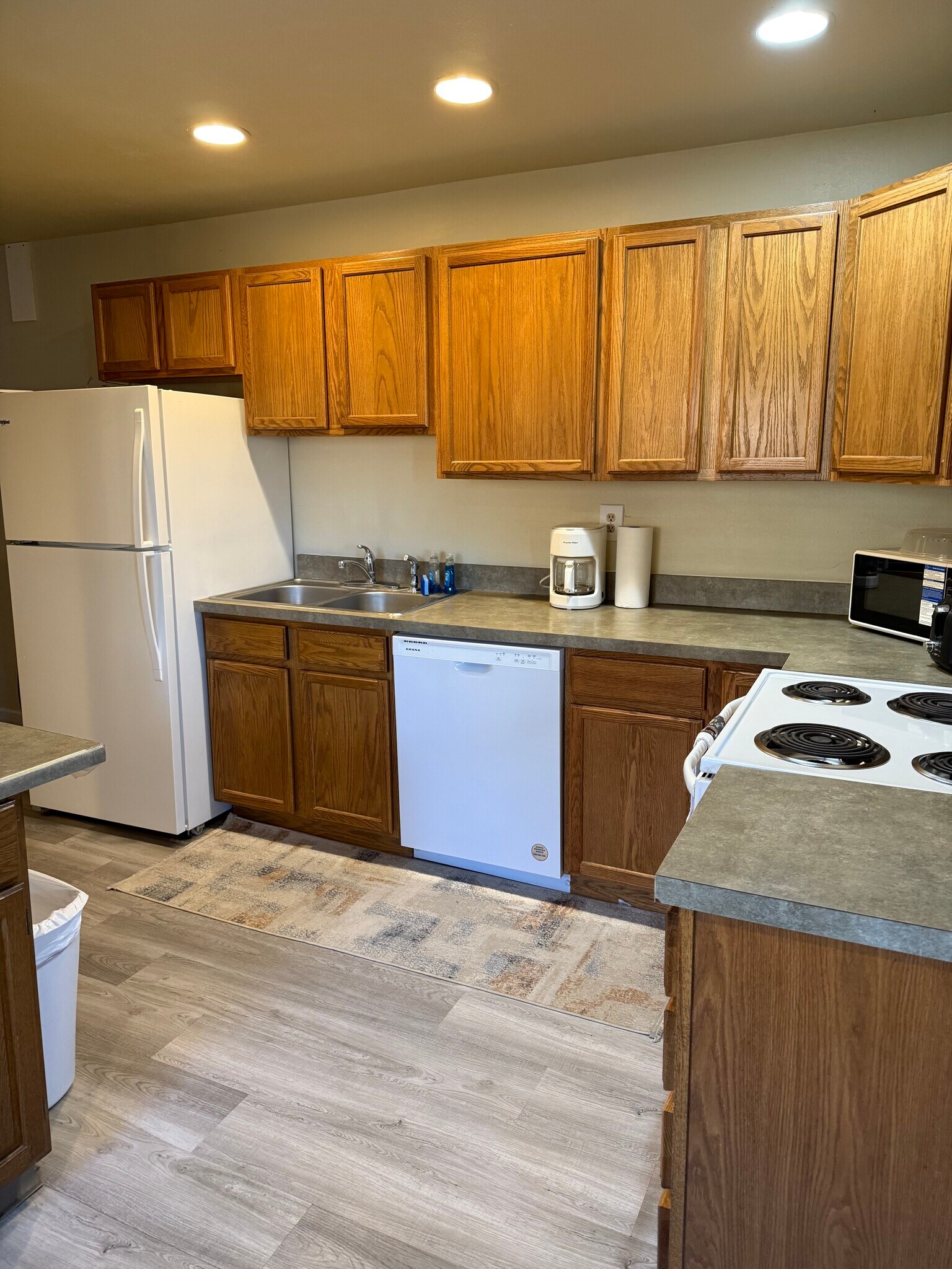 Building Photo - 1109 Alder St