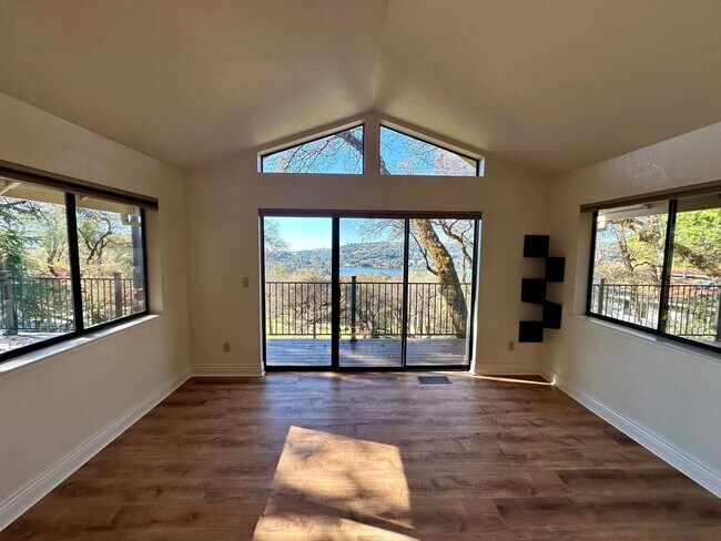 Building Photo - Beautiful 4-Bedroom Home with Stunning Views in Lake Wildwood, Penn Valley
