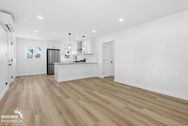 Building Photo - Newly Renovated 2Bdm 1Ba Apartment with Modern Upgrades in Chula Vista!
