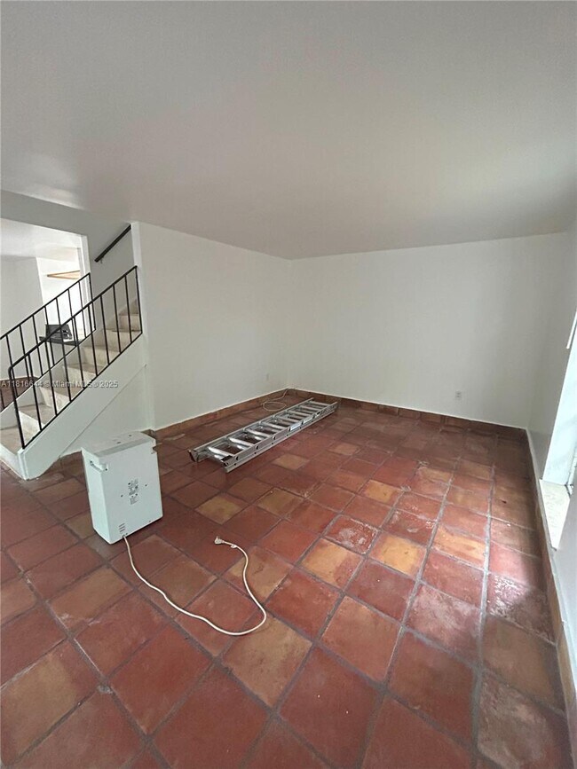 Building Photo - 3549 Loquat Ave