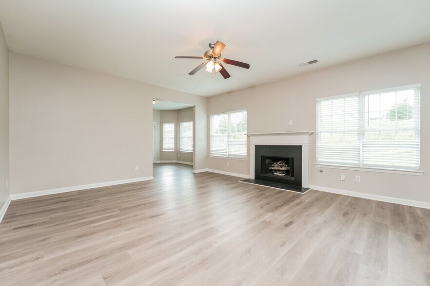 Building Photo - 1471 Ewing Farm Dr