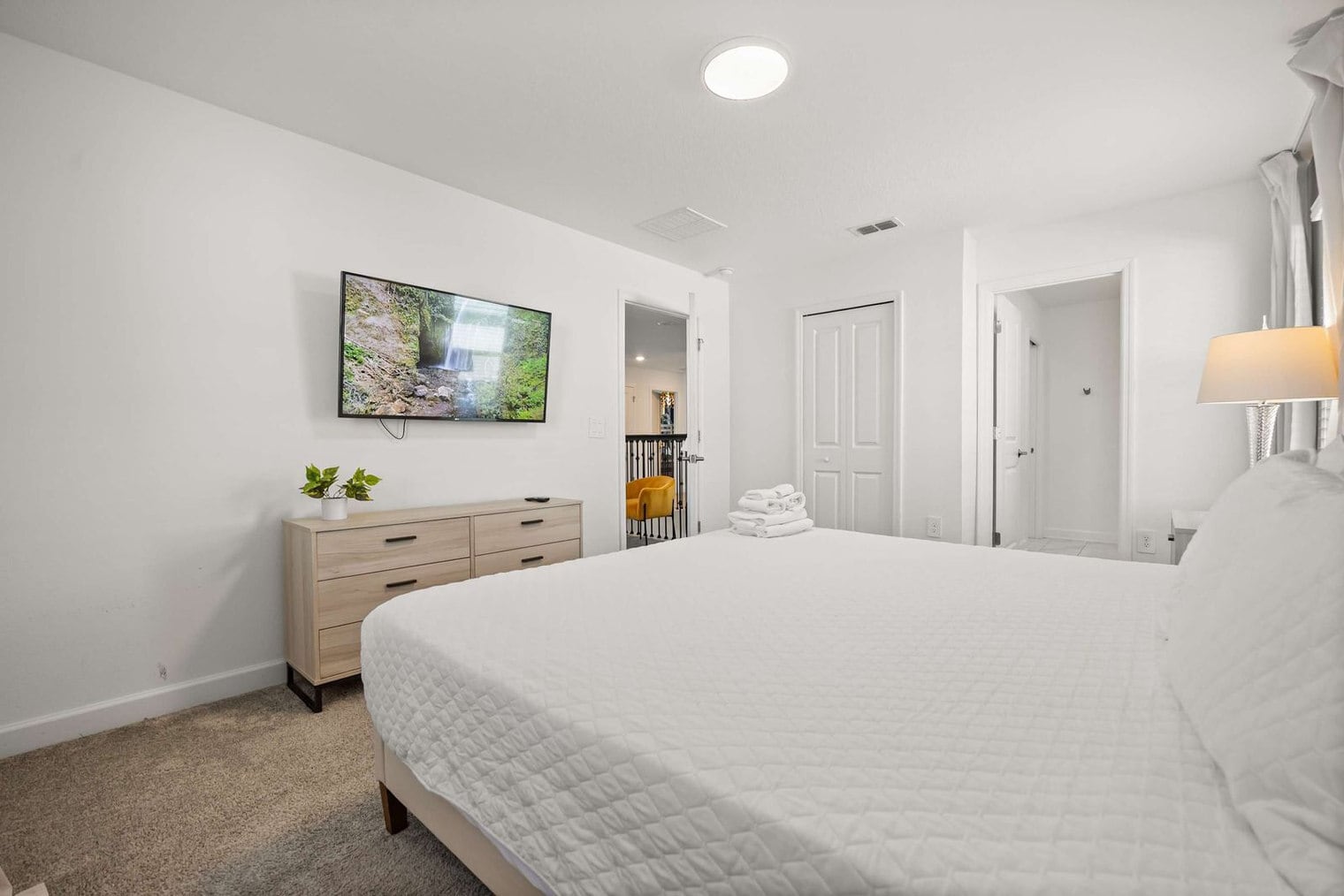Building Photo - 9234 Sommerset Hills Dr