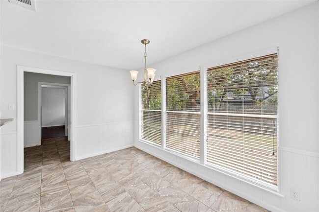 Building Photo - 7007 Edgefield Dr