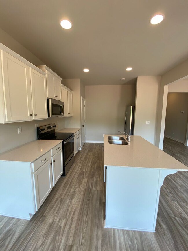 Building Photo - Home for Rent in Pinson, AL!!! Available NOW!