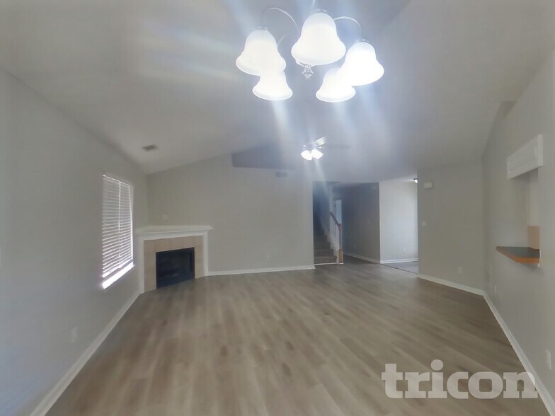 Building Photo - 2043 Big Cypress Ln