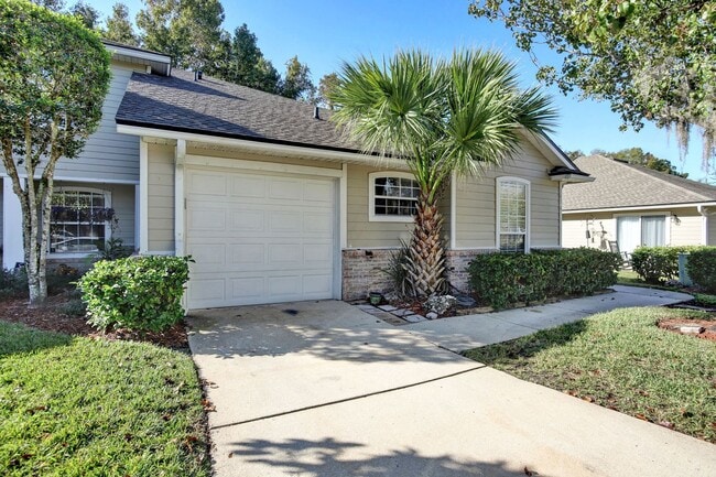 Building Photo - 3 bedroom/ 2 bathroom condo in gated South...