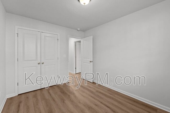 Building Photo - 1301 Newbern Dr