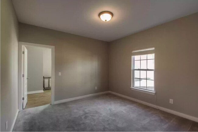 Building Photo - "Discover Spacious Living: 4-Bedroom, 3-Bath Gem in Brentwood's Autumn Crossing!"