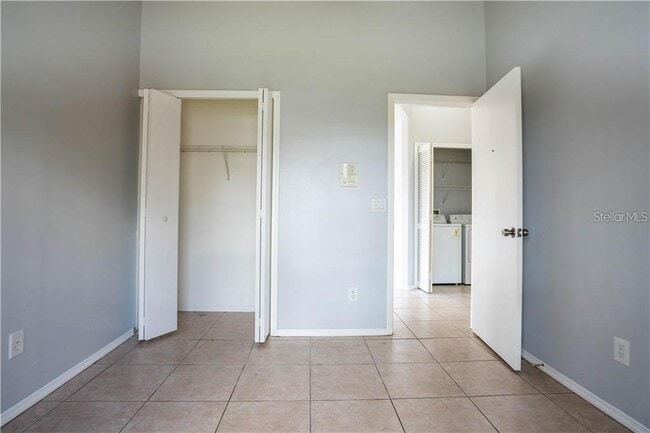 Building Photo - 13246 Summerton Dr