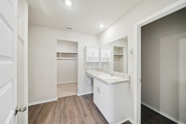 Building Photo - 21823 Willow River Canyon Ln