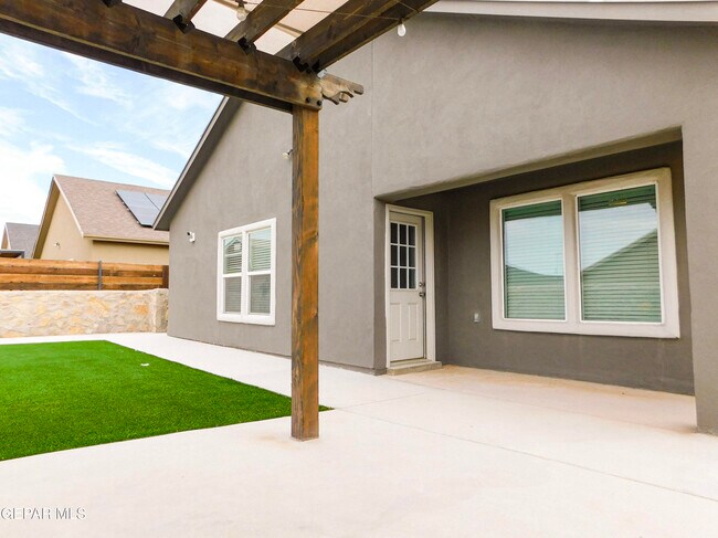 Building Photo - 13849 Sky Harbor Ave