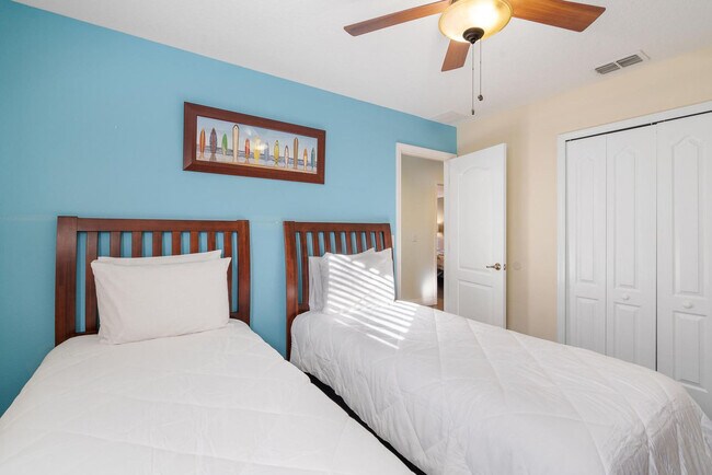 Building Photo - 8931 Cuban Palm Rd