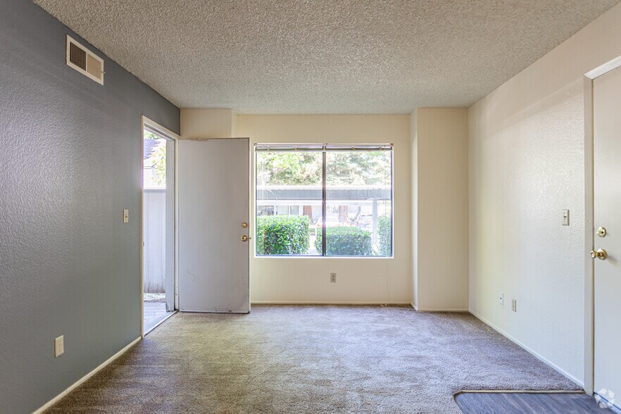 ASHFORD PARK 132 Fountain Oaks Cir Sacramento CA 95831 Apartment Finder