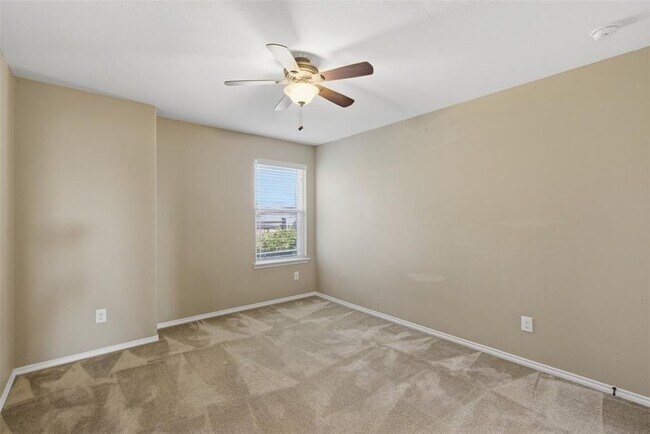 Building Photo - 1413 Ignacia Dr