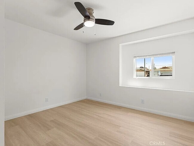 Building Photo - 11821 Wutzke St