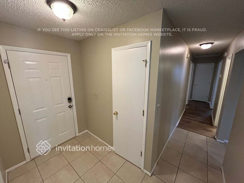 Building Photo - 1419 Marigold Dr
