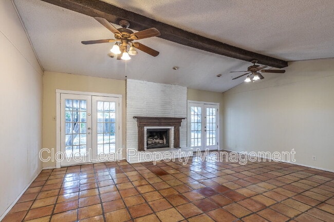 Building Photo - 13006 El Marro St