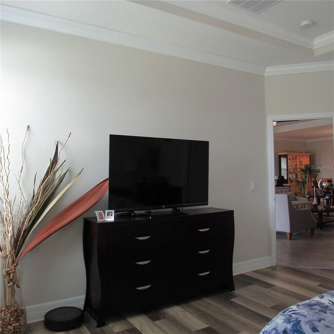 Building Photo - 15609 Trinity Fall Way