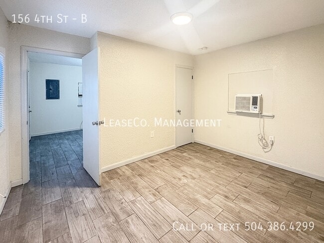 Building Photo - 156 4th St