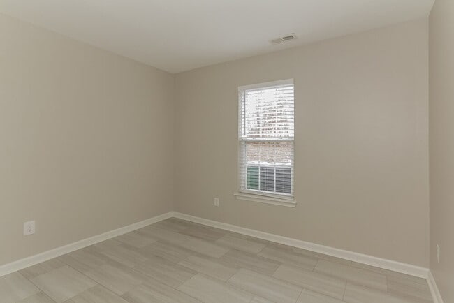 Building Photo - 1615 Flagler Ln