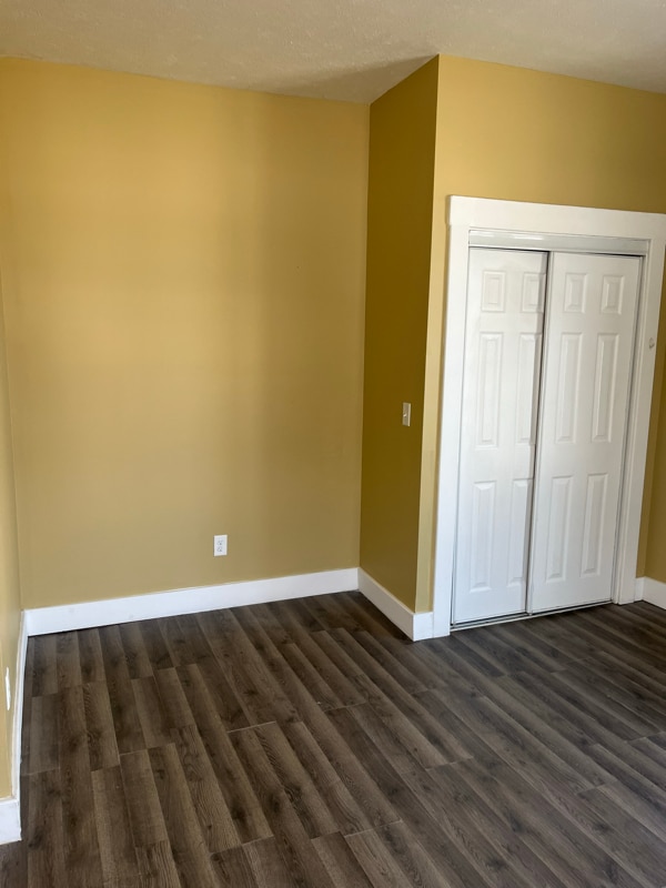 Building Photo - 913 S Main St