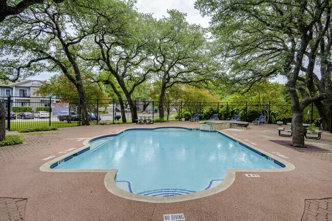 Building Photo - 12166 Metric Blvd