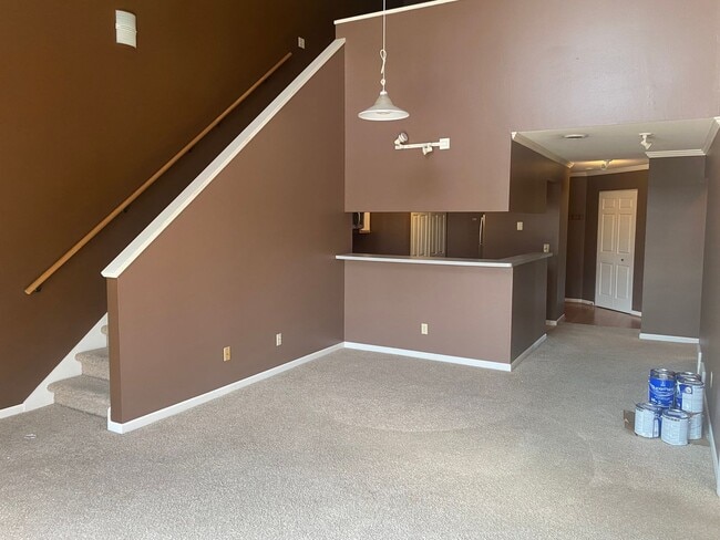 Building Photo - 2 Bedroom 2 Bathroom with Loft- Available Now!