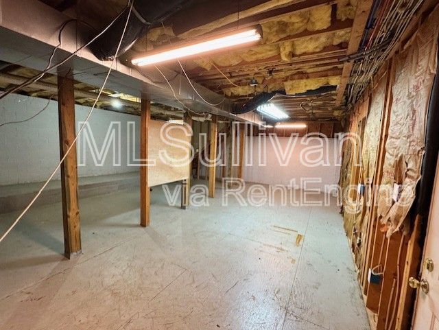 Building Photo - 302 Rushingwater Dr