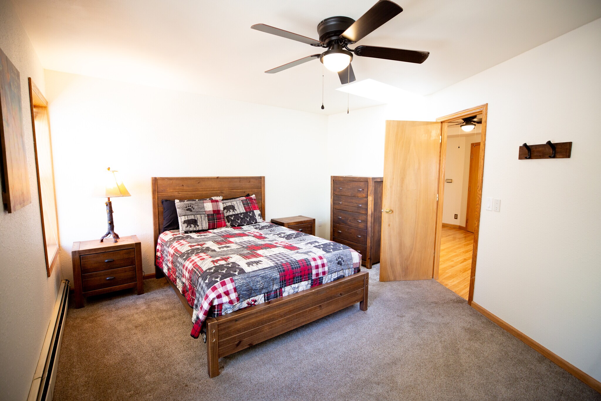 Building Photo - 677 US-50