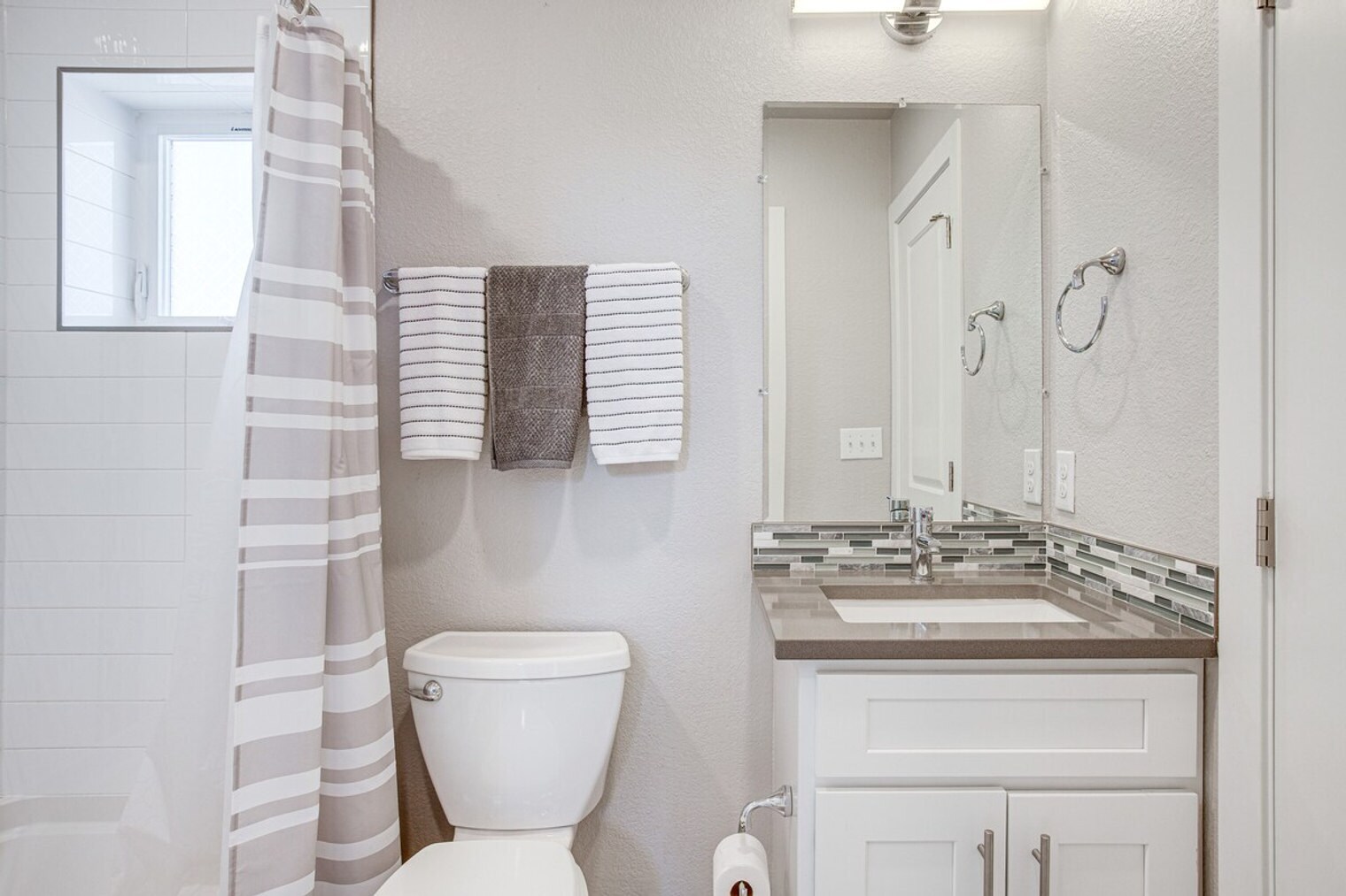 Building Photo - 1367 Knox Ct