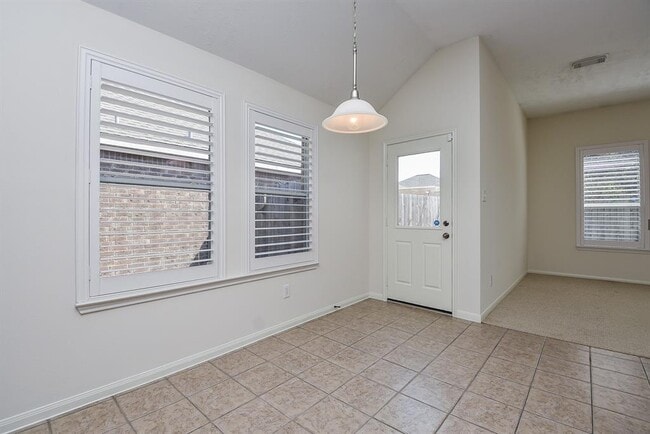 Building Photo - 20711 Rainmead Dr
