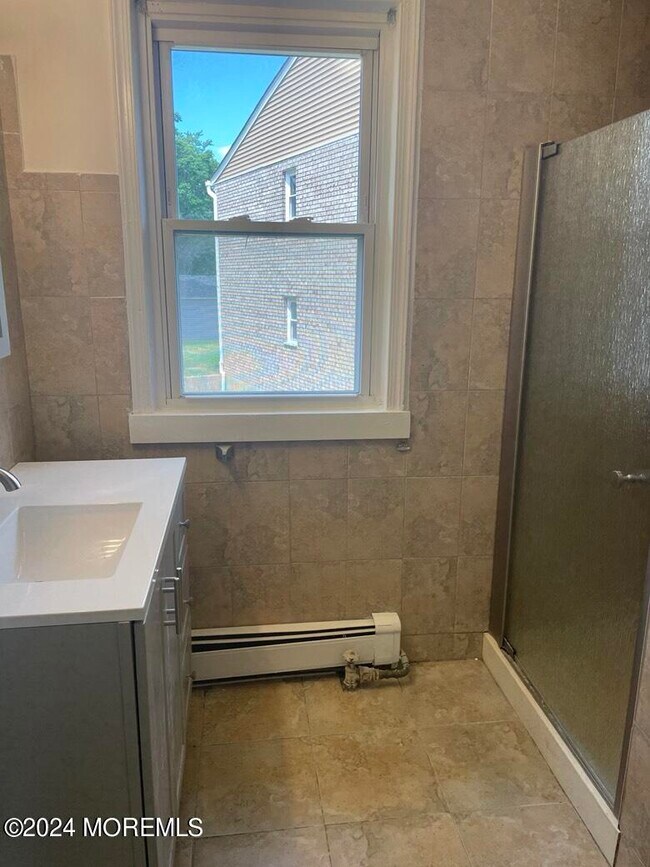 Building Photo - 103 Pavilion Ave