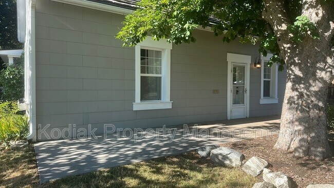 Building Photo - 312 N 100 E