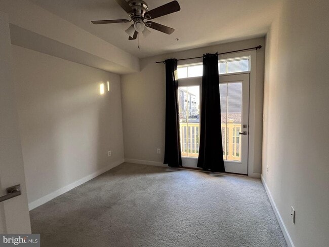 Building Photo - 42593 Burbank Terrace