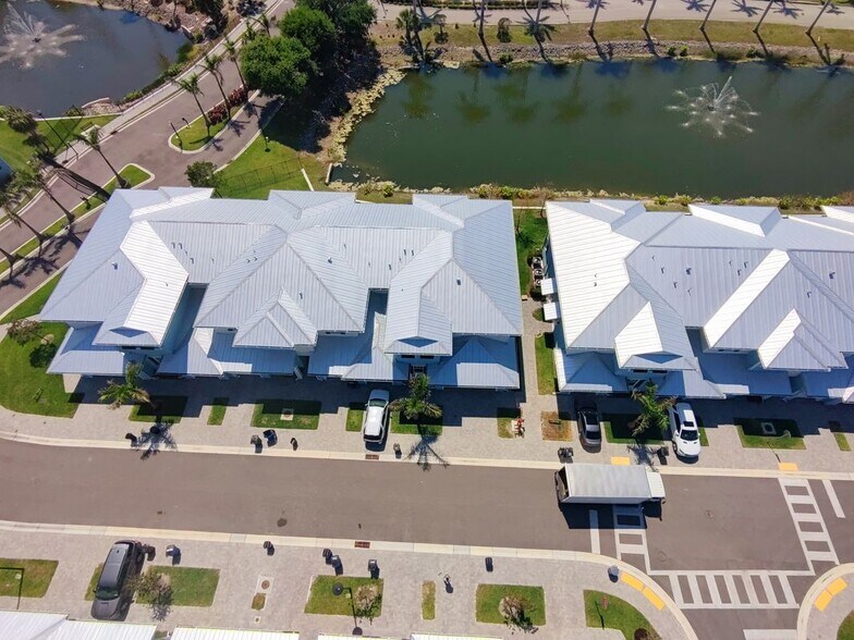 Building Photo - 26330 Coco Cay Cir