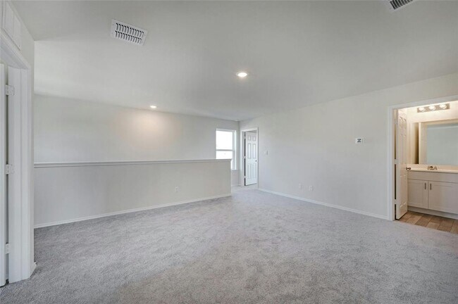 Building Photo - 221 Cherry Vine Dr