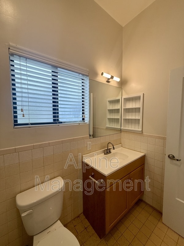 Building Photo - 274 4th Ave