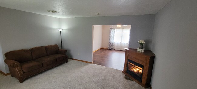 Building Photo - 34 Dancing Ridge Rd