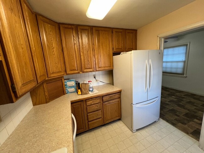 Building Photo - 3 Bed 2 Bath House