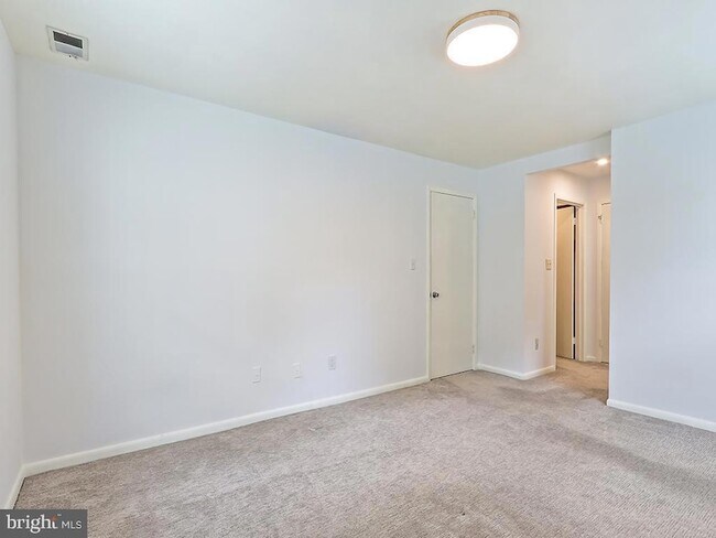 Building Photo - 107 Delamere Dr