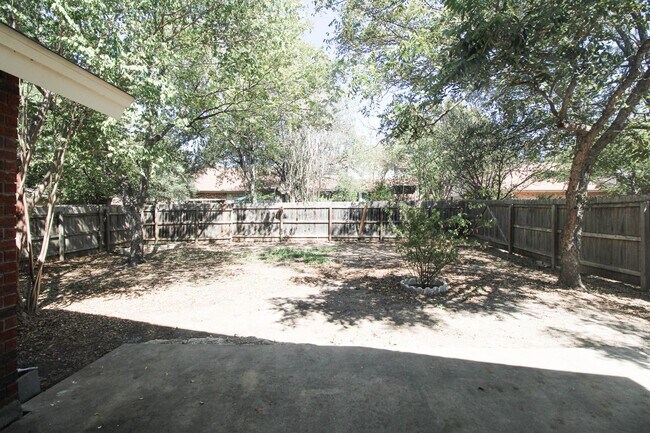 Building Photo - 3223 Tree Grove Dr