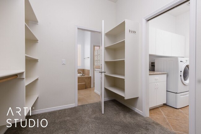 Building Photo - Beautiful 2-bedroom 2-bathroom and 2-car garage located in a gated community