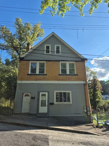Building Photo - 1400 Hill Ave