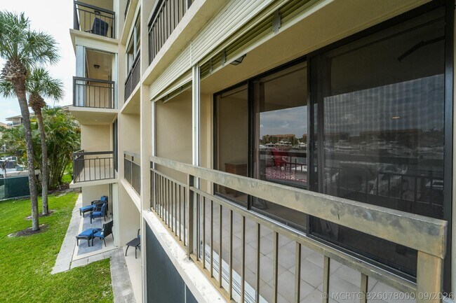 Building Photo - 2601 Marina Isle Way