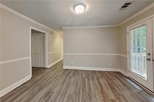 Building Photo - 1410 Olde Mill Trce