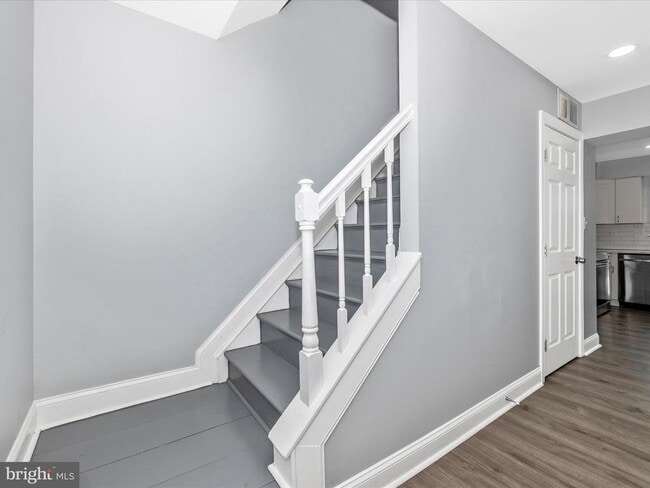 Building Photo - 13114 Thackery Pl