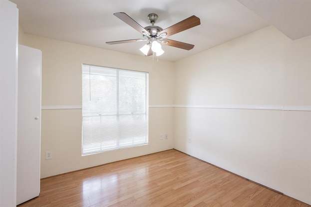 Building Photo - 3900 Woodchase Dr